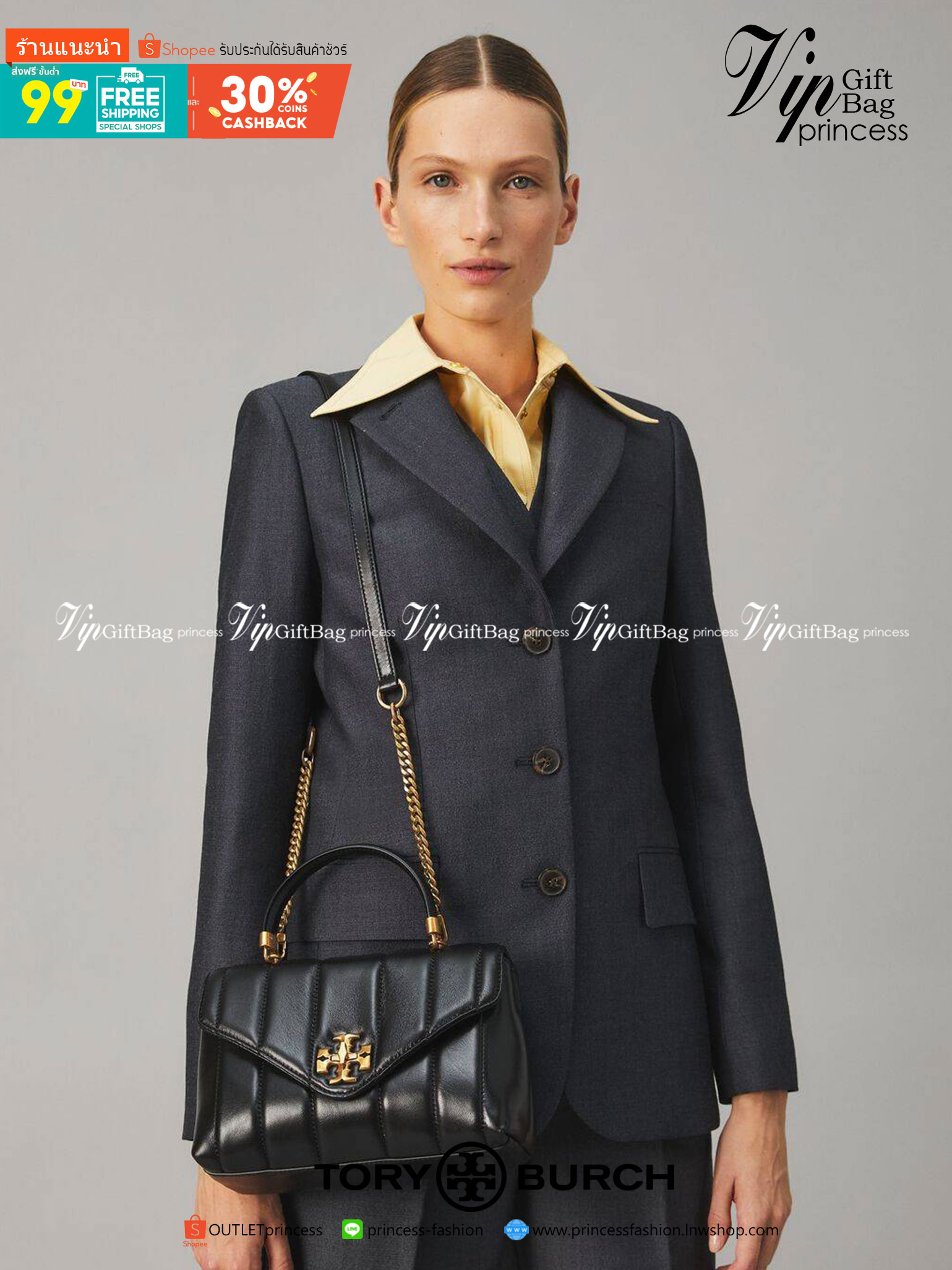 TORY BURCH KIRA QUILTED SMALL SATCHEL มาแล้วด่วนๆ!! กับคอลที่ปังไม่ไหว พร้อมเสิร์ฟสีคลาสสิค กระเป๋าถือ/สะพาย ทรงสวย สะพายคล่องตัว หนังแท้ ดีไซน์บุนวม เส้นคมสวยหรู วัสดุหนังแกะ สัมผัสดีงาม นิ่มมือ เปิด-ปิดด้วยอะไหล่บิดล็อค ภายในเป็นช่องโล่ง มีช่องซิป ใส่ขอ