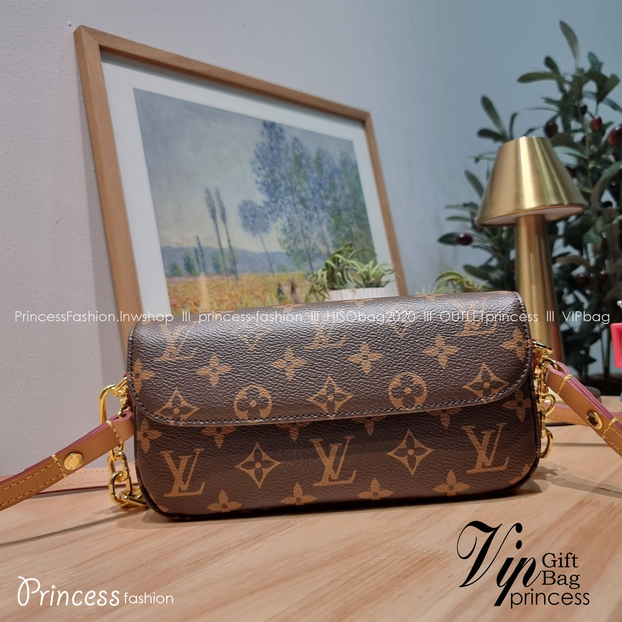 LV IVY WALLET ON CHAIN กระเป๋าสะพายกึ่งกระเป๋าสตางค์ รุ่นยอดนิยม สุดคุ้มด้วยลูกเล่นที่หลากหลาย สายสะพาย 2 เส้น สะพายไหล่และสะพายข้าง