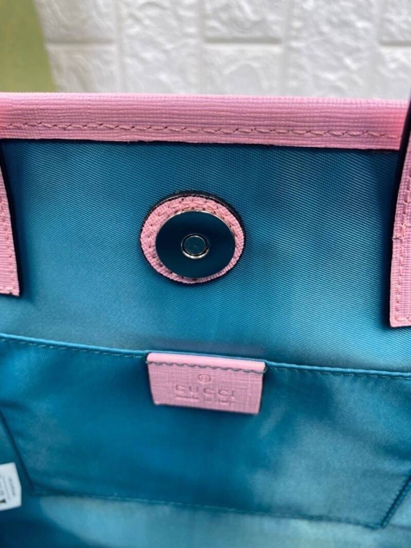 VIP GIFTbag 】GUCCI Children's Yuko Higuchi tote bag GG Supreme canvas งานหนังแท้ น้องกระต่ายคอลเลคชั่นสดใสน่ารัก เอาใจน้องๆ และสาวๆ สายแบ๊ว คิ๊วๆ ด้านในโล่งกว้าง สะพายไปไหนก็ได้ตามสะดวก ใส่ของได้ครบจบใบเดียว คุ้มจริงๆจ้า