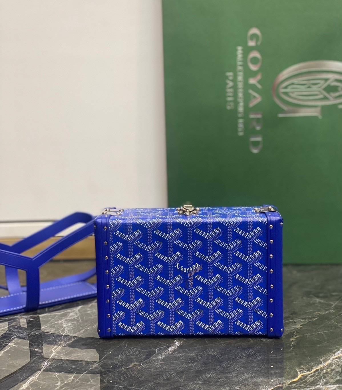 ORI หนังแท้ | Goyard Minaudière Trunk Bag กระเป๋าสะพายทรงแมสเซ็นเจอร์ เป็นคลัตช์ได้ในใบเดียว น้ำหนักเบา ทรงกล่องดีไซน์ใช้งานง่าย สวยหรู