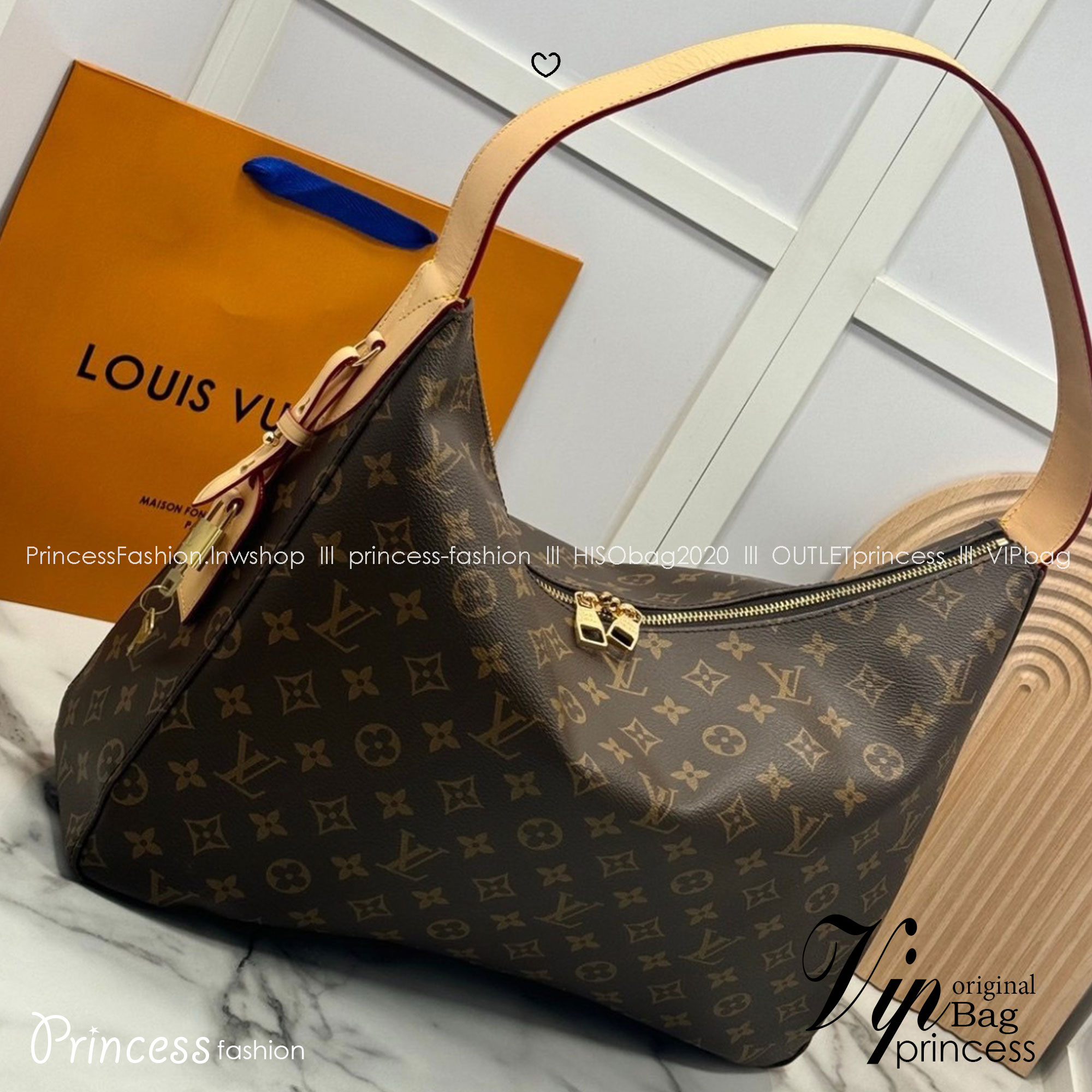 LV Slouchy MM Hobo bag 40 cm กระเป๋าถือ/สะพายไหล่ทรงโฮโบรุ่นใหม่ โดดเด่นด้วยรูปทรงอันเป็นเอกลักษณ์ เหมาะสำหรับพกพาเดินทางและใช้งานทุกวัน ลาย Monogram แคนวาสสุดไอคอนิก เสริมความสง่างามด้วยอะไหล่สีทอง งานจริงสวยมาก แนะนำค่ะ