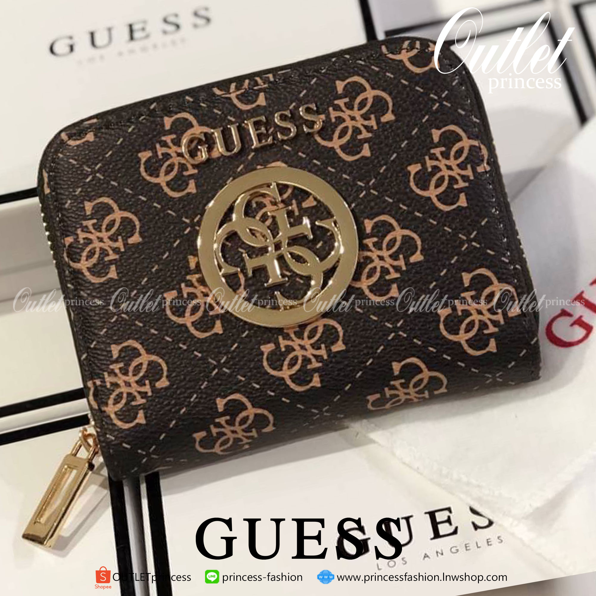 GUESS Women’s Small Wallet กระเป๋าสตางค์แบบสั้น อะไหล่ทอง ขนาดกะทัดรัดพกพาสะดวก ช่องใส่บัตรได้ถึง 6 ช่อง