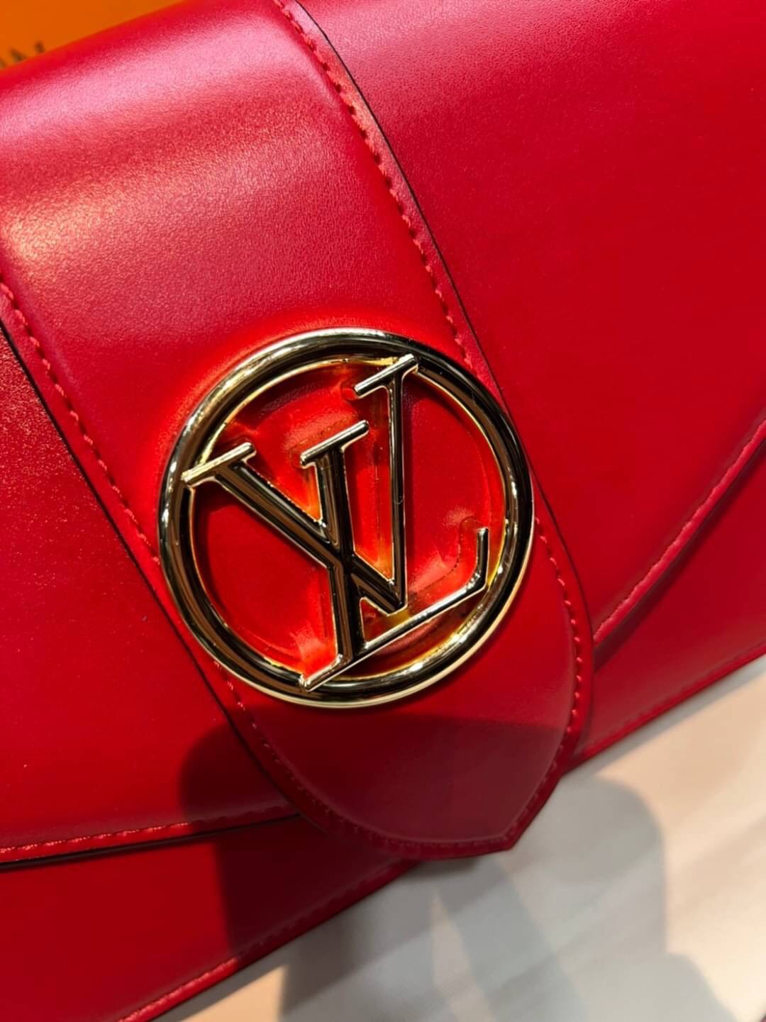 VIP 】หนังแท้ Louis Vuitton Crossbody & Shoulder Bag พร้อมส่งที่ไทย 3 สี Size 23cm