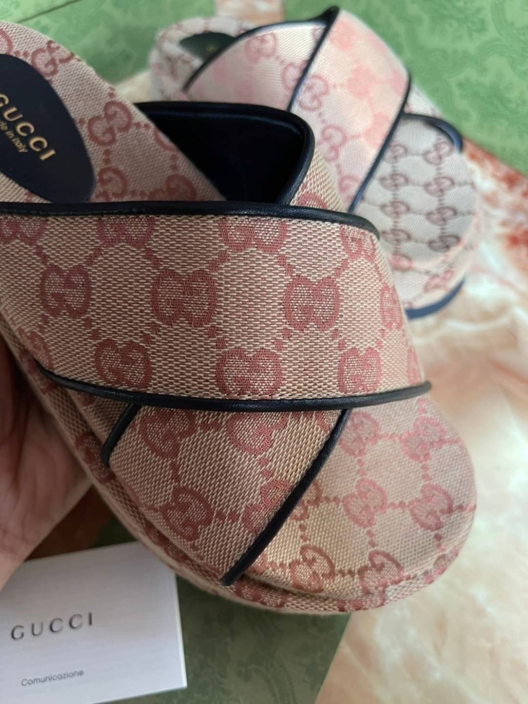 หนังแท้ GUCCI Denim Sandals / GG jacquard organic denim platform sandals / GG Shoes พร้อมส่งที่ไทย รองเท้าผ้าเดนิมเกรดเทพออริจินอล ภาพสินค้าถ่ายจากงานขายจริง ใช้งานต่างประเทศได้ค่ะ