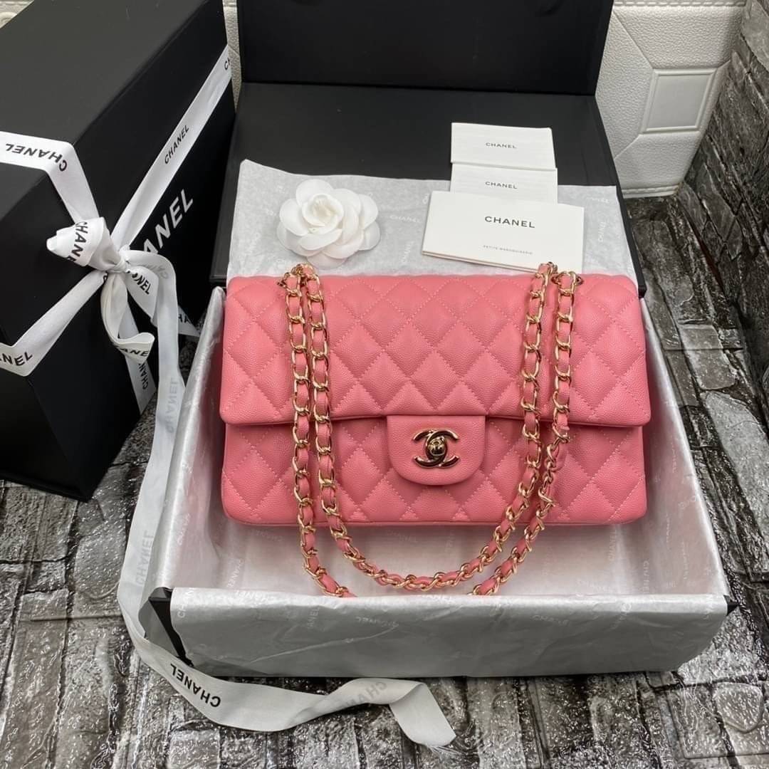 หนังแท้ CHANEL Classic Caviar 25cm กระเป๋าสะพายคลาสสิก หนังแกะและโลหะสีทอง ภาพสินค้าถ่ายจากงานขายจริง ใช้งานต่างประเทศได้