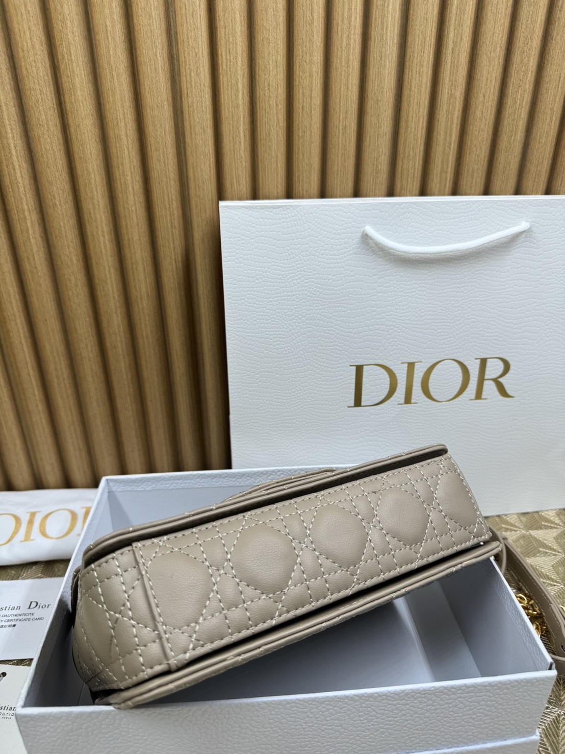 พร้อมส่ง 6 สี Small Dior Jolie Top Handle Bag 22cm กระเป๋าสะพาย เกรดออริ สลับแท้ 1:1 ใช้ต่างประเทศได้