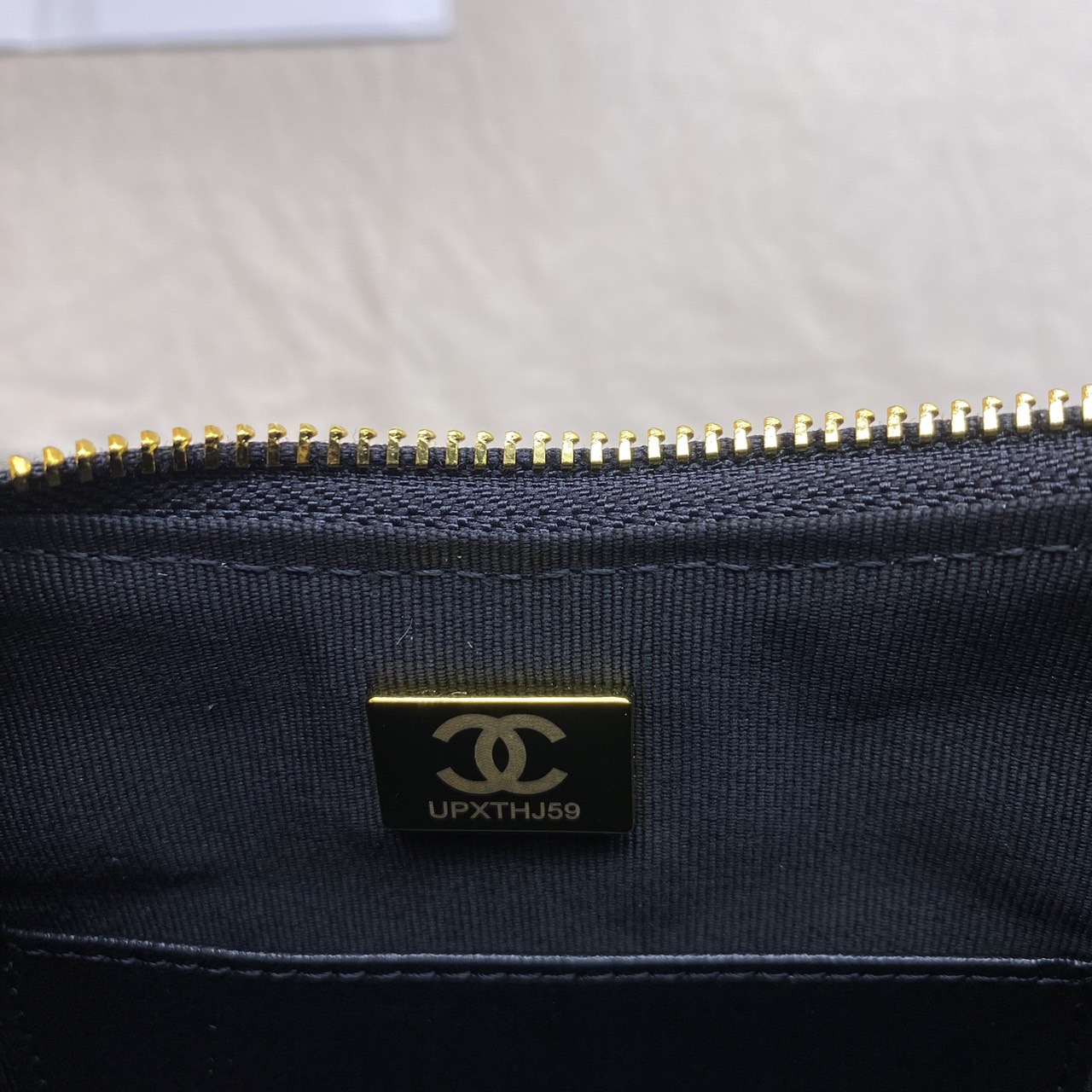 CHANEL 23K HOBO Medium 25cm ออริสลับแท้ ใช้งานต่างประเทศได้ งานเกรดหนังสวย อะไหล่ทองสวยหรู กระเป๋าสะพายทรงโฮโบ มี 2 ขนาดกำลังสวย ดีไซน์ใหม่ 2023