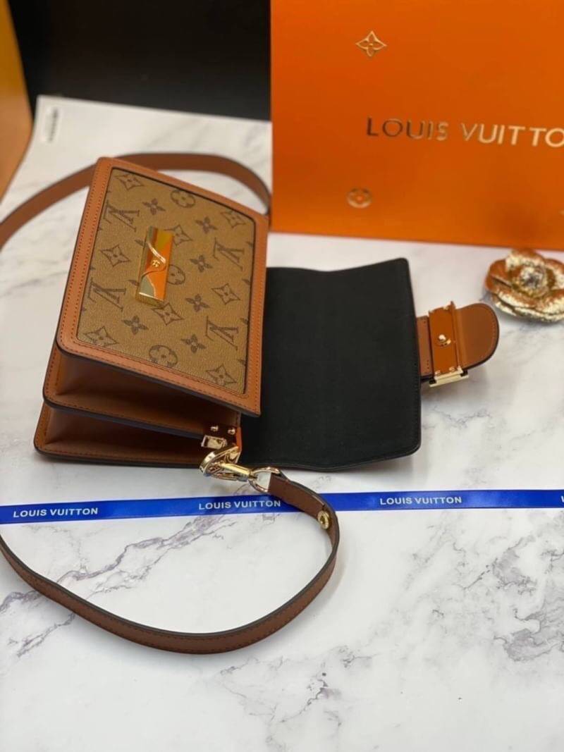 VIP GIFT 】หนังแท้ LOUIS VUITTON DAUPHINE MINI LEATHER HANDBAG - BROWN 20cm