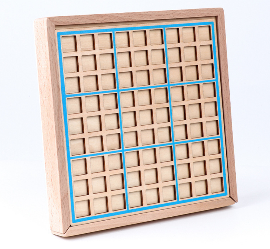 ซูโดกุไม้พร้อมลิ้นชักเก็บตัวเล่น กระดานขนาด9x9 แบบเต็มรูปแบบ