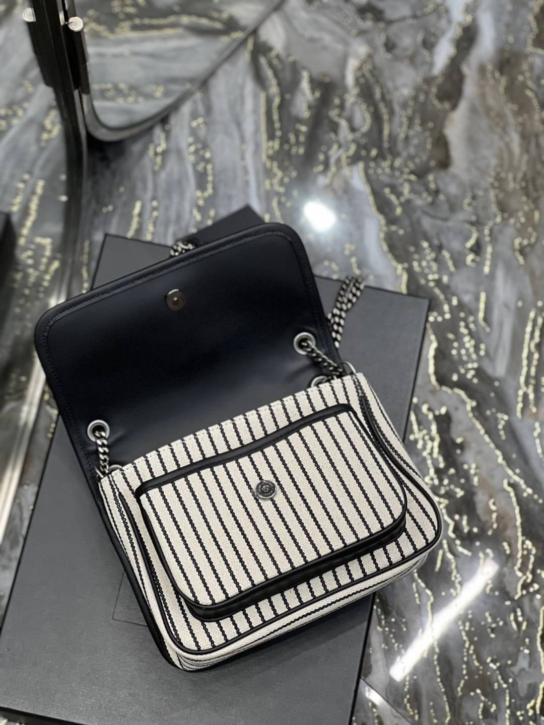 YSL Niki mini Striped Canvas Shoulder Bag / YSL Niki Striped เกรดเทพ ออริจินอล งานหนังแท้และผ้าแคนวาสอย่างดี ภาพถ่ายจากงานขายจริง ใช้งานต่างประเทศได้