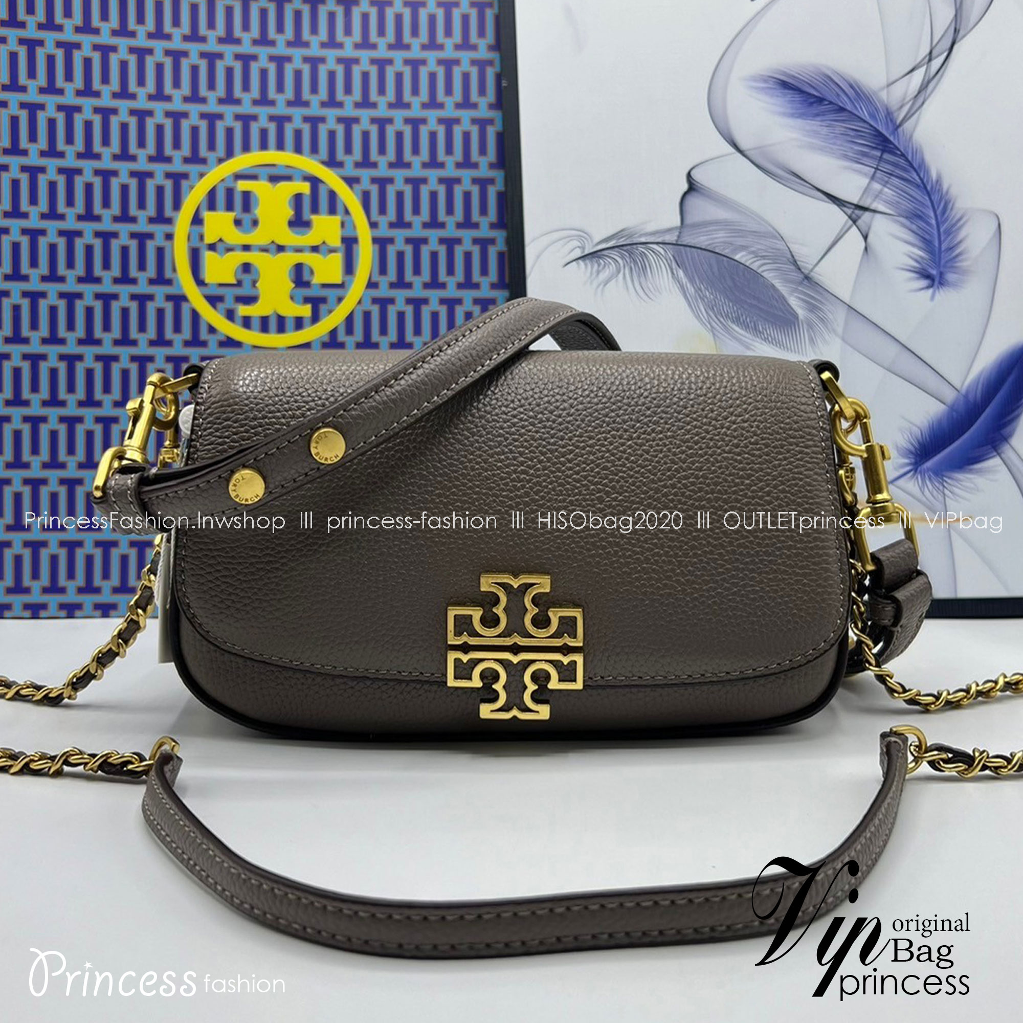 Tory Burch Britten Convertible Crossbody Bag กระเป๋าสะพายดีไซน์เรียบหรู เกรดออริ สลับแท้ 1:1 ใช้งานต่างประเทศได้