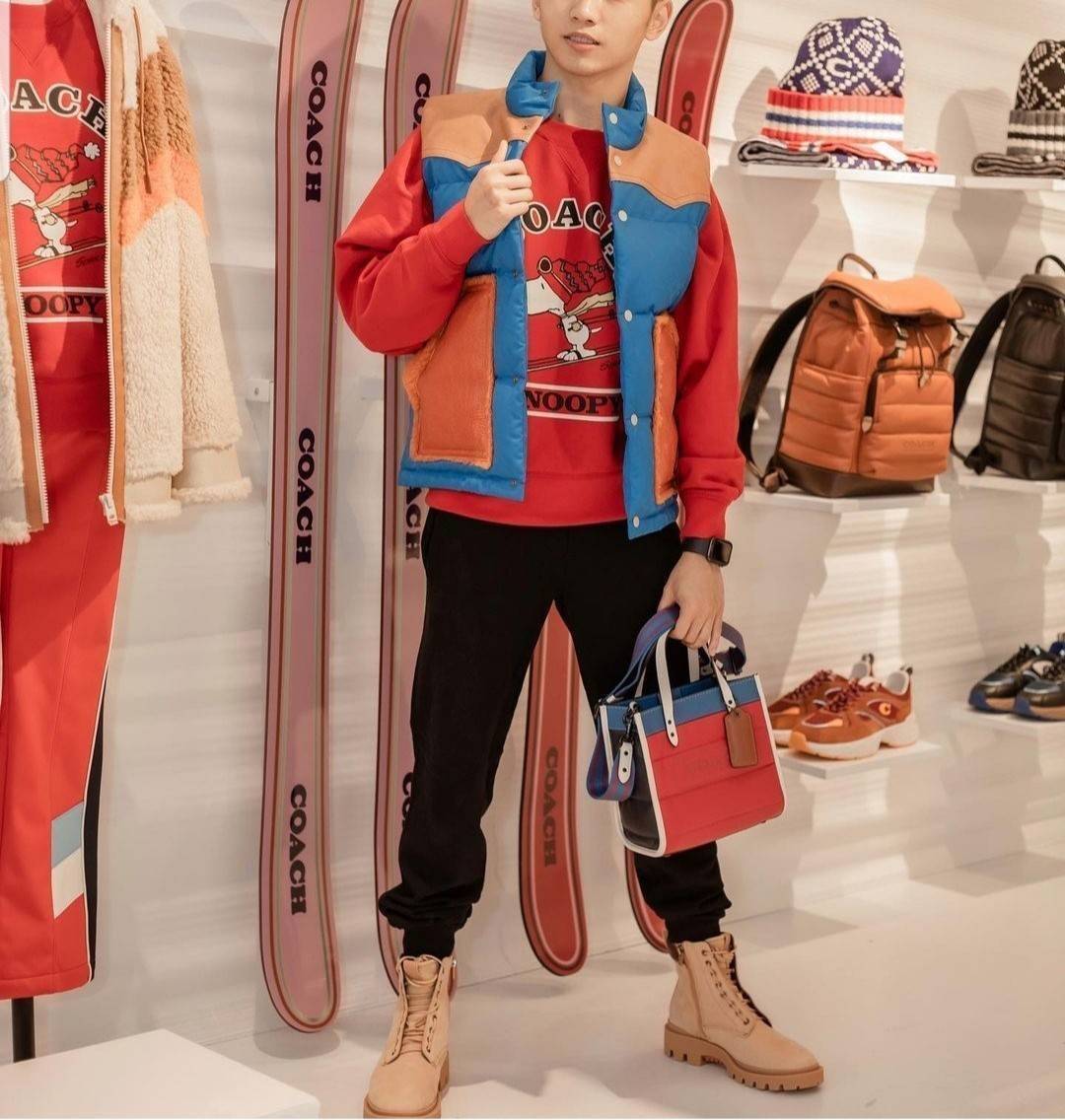 COACH CASUAL STYLE STREET STYLE 2WAY PLAIN LEATHER ELEGANT STYLE (C6958 C6852) 🌺 ที่สุด! ของที่สุด!! กระเป๋าถือ กระเป๋าสะพายรูปทรงสุดฮิต สุดคลาสสิค รุ่น UNISEX ที่ชิคๆ สบายๆ ได้ทั้งชายและหญิง// วัสดุหนังแท้ทั้งใบ ตัดเย็บด้วยหนังเนื้อนุ่มพิเศษ หนา 