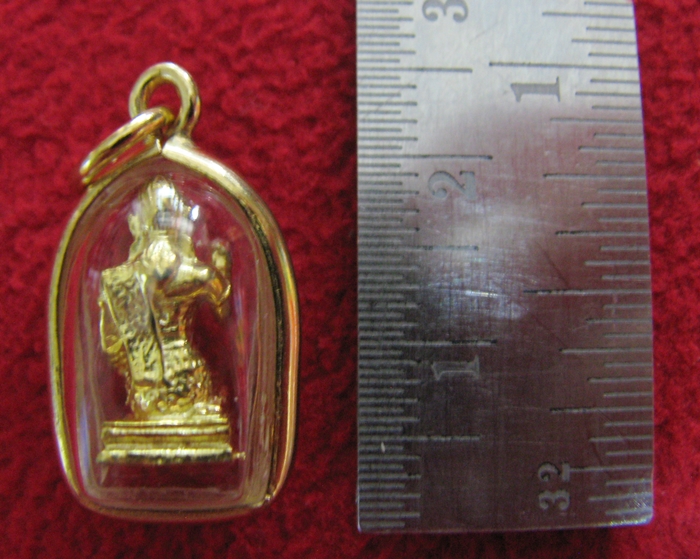 จี้นางกวักเลี่ยมทองไมครอนพร้อมใบคาถาค่ะ