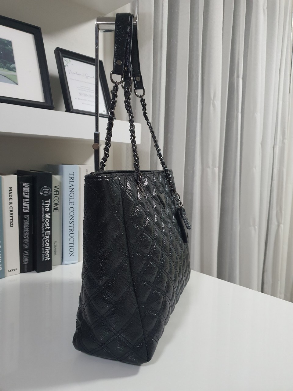 ของแท้ 💯% GUESS WOMEN'S CESSILY TOTE FLAP BAG ของแท้ กระเป๋าสะพายทรง SHOPPING BAG