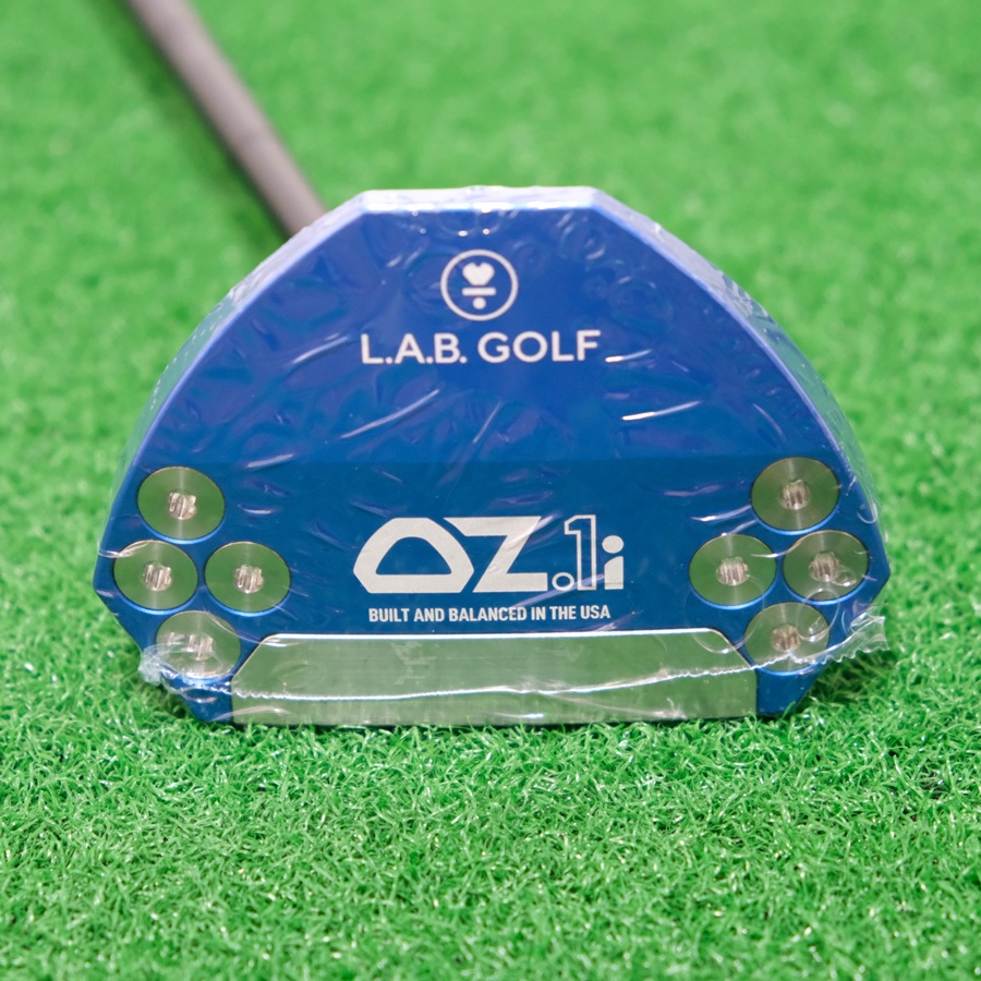 NEW LAB GOLF BLUE OZ.1i 34" PUTTER LIE ANGLE: 69° - SHAFT: MATTE BLACK PREMIUM STEEL BLACK - GRIP : PRESS PISTOL 2 DEGREE BLACK RIGHT