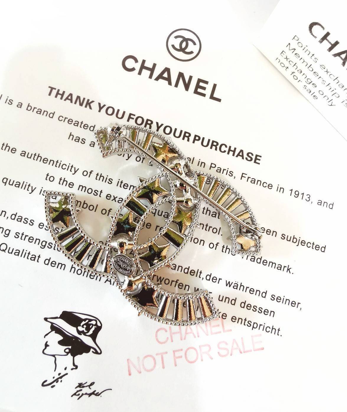 VIP 】✨พร้อมส่งความสวย✨Rare items ห้ามพลาด! แพ็คสุดคุ้มX3! CHANEL EARRING & BROOCH SET VIP GIFT WITH PURCHASE THE ORIGINAL PACKAGE (GWP) ชุดกิ๊ฟเซทของกำนัลสุดเลอค่าจากการแลกคะแนนสะสมสำหรับลูกค้าสมาชิก VIP CHANEL DUTYFREE ไอเท็มหายากชวนสะสมมาเ