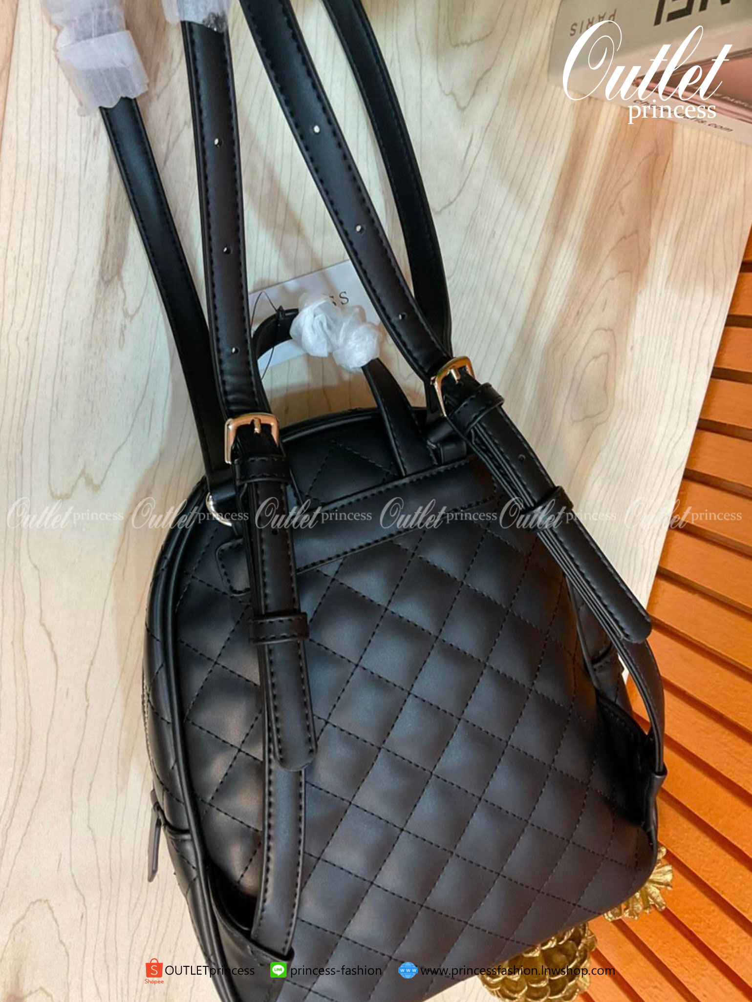 ของแท้ 100% GUESS ELLIANA BACKPACK BAG เป็นอีกรุ่นที่หายากค่ะ!! กระเป๋าสะพายหลัง