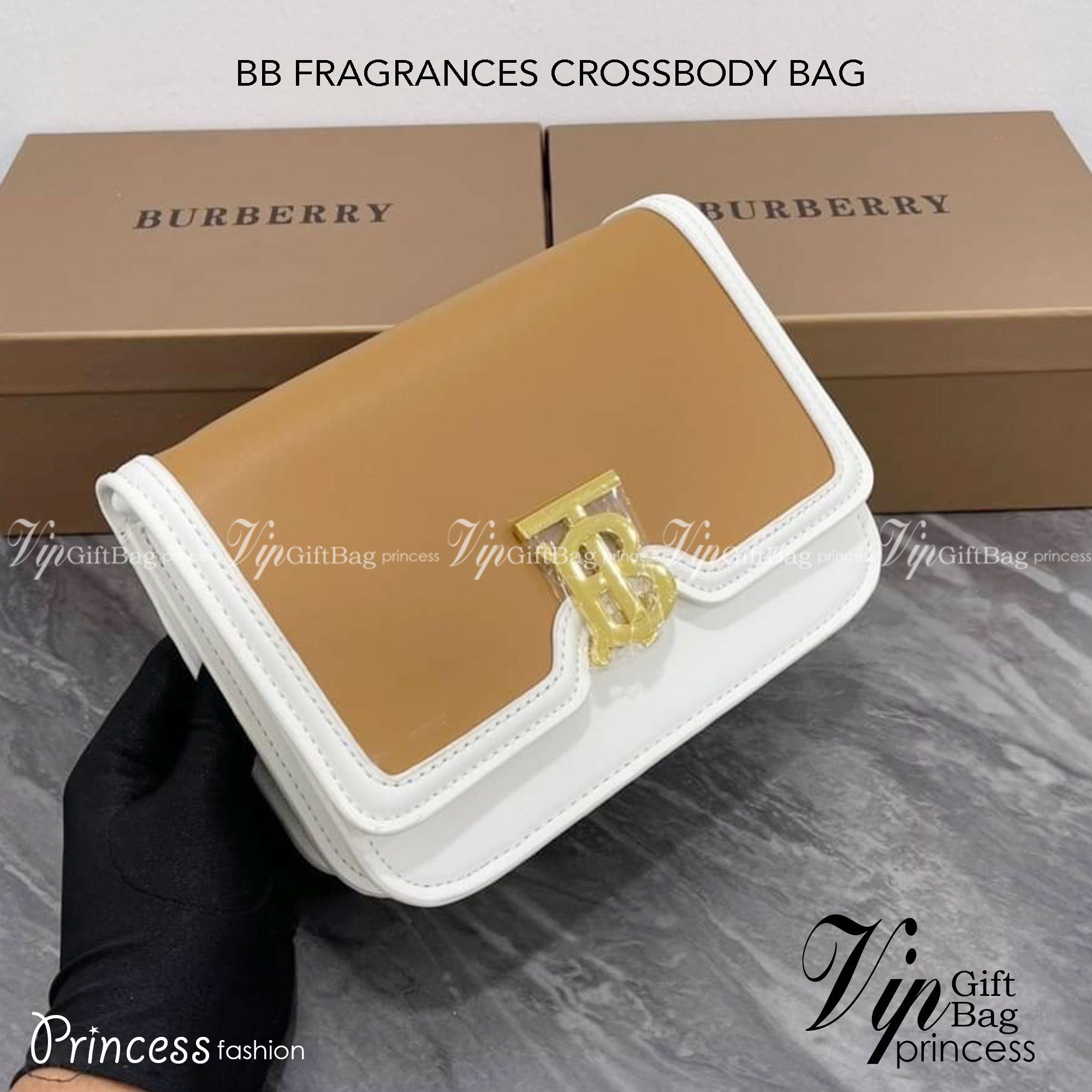 BURBERRY FRAGRANCES CROSSBODY BAG / BURBERRY SMALL CHECK CANVAS AND LEATHER TB BAG เบสท์ไอเท็ม!! คอลเลคชั่นที่ปังตลอดปี รอบนี้ออกแบบสไตล์ผู้ดีอังกฤษ