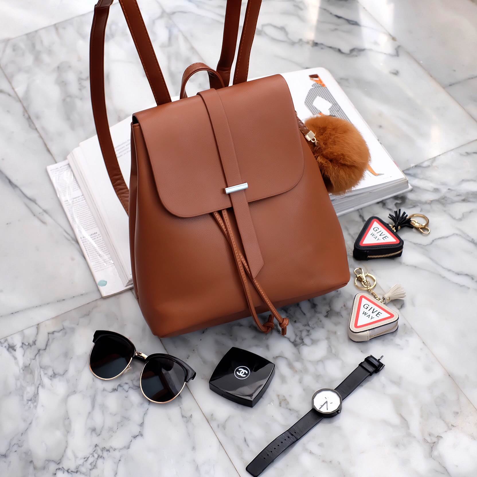 ใหม่ล่าสุด ชนช้อป เลยค่า 👍 กระเป๋าเป้!!! ทรงน่ารักมากๆๆๆ จากแบรนด์ KEEP รุ่น suprem backpack #จุดเด่นที่ >ตัวกระเป๋าทำจากหนังเนื้อดี สีmatte สวยคะ >น้ำหนักเบามาก เพียงแค่ 5 ขีดเท่านั้น >ขนาดกระเป๋ากำลังดีคะ ใส่ กปต ยาว มือถือได้ > มีช่