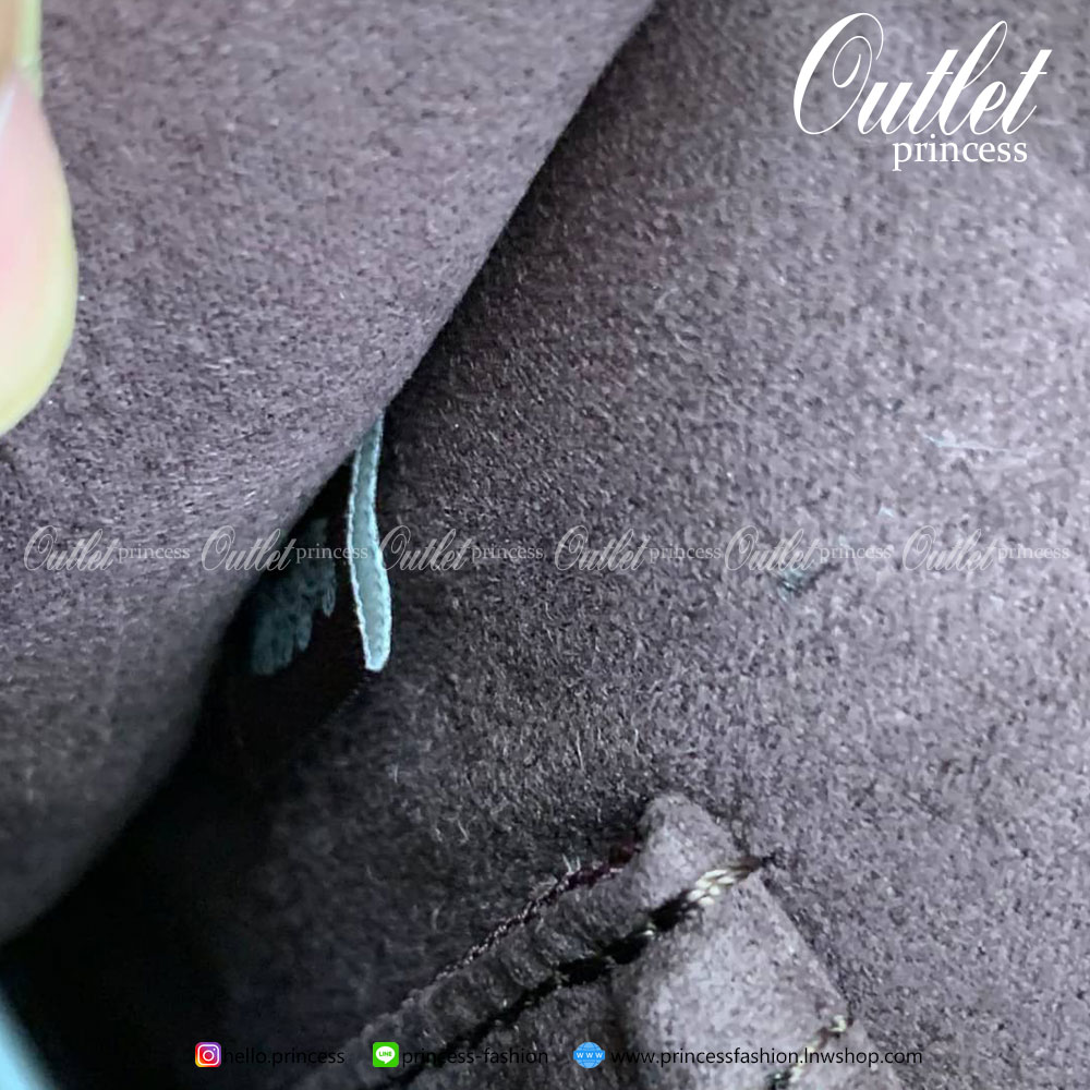 COACH TABBY TOP HANDLE 20 LEATHER BAG 💋กลับมาอีกครั้งตามคำเรียกร้องค่ะ!! กระเป๋าถือ//สะพายข้างได้ วัสดุหนังแท้อย่างดี หนึ่งใบทำหนัง2แบบได้อย่างลงตัว สวยงาม มีอะไหล่ตัวC ใหญ่ด้านหน้าโดดเด่นหรูมากๆค่ะ