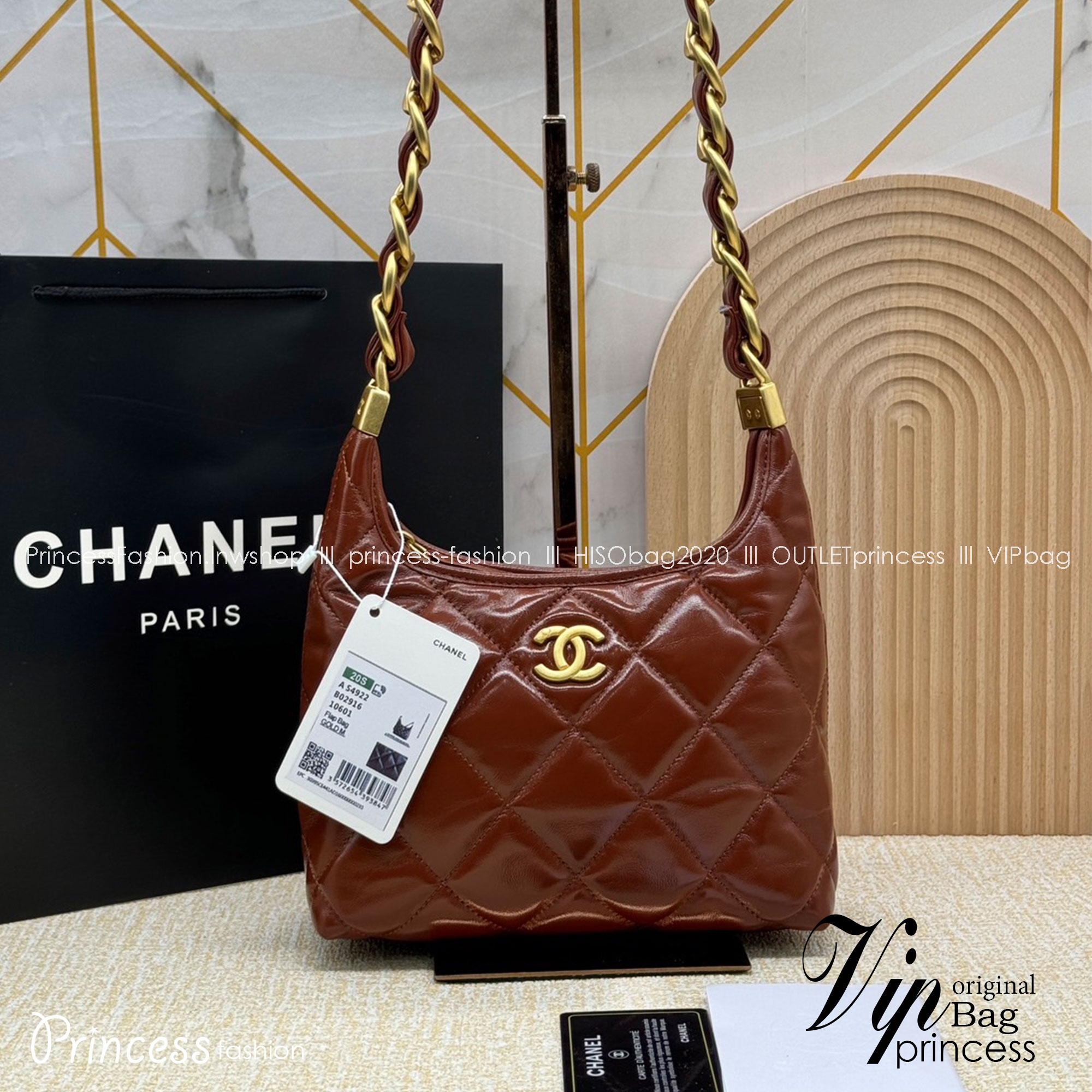 CHANEL SMALL HOBO BAG Shiny Leather & Gold-Tone Metal 20cm กระเป๋าทรงโฮโบ ดีไซส์สวยเรียบหรู เกรดออริ สลับแท้ 1:1 ใช้งานต่างประเทศได้