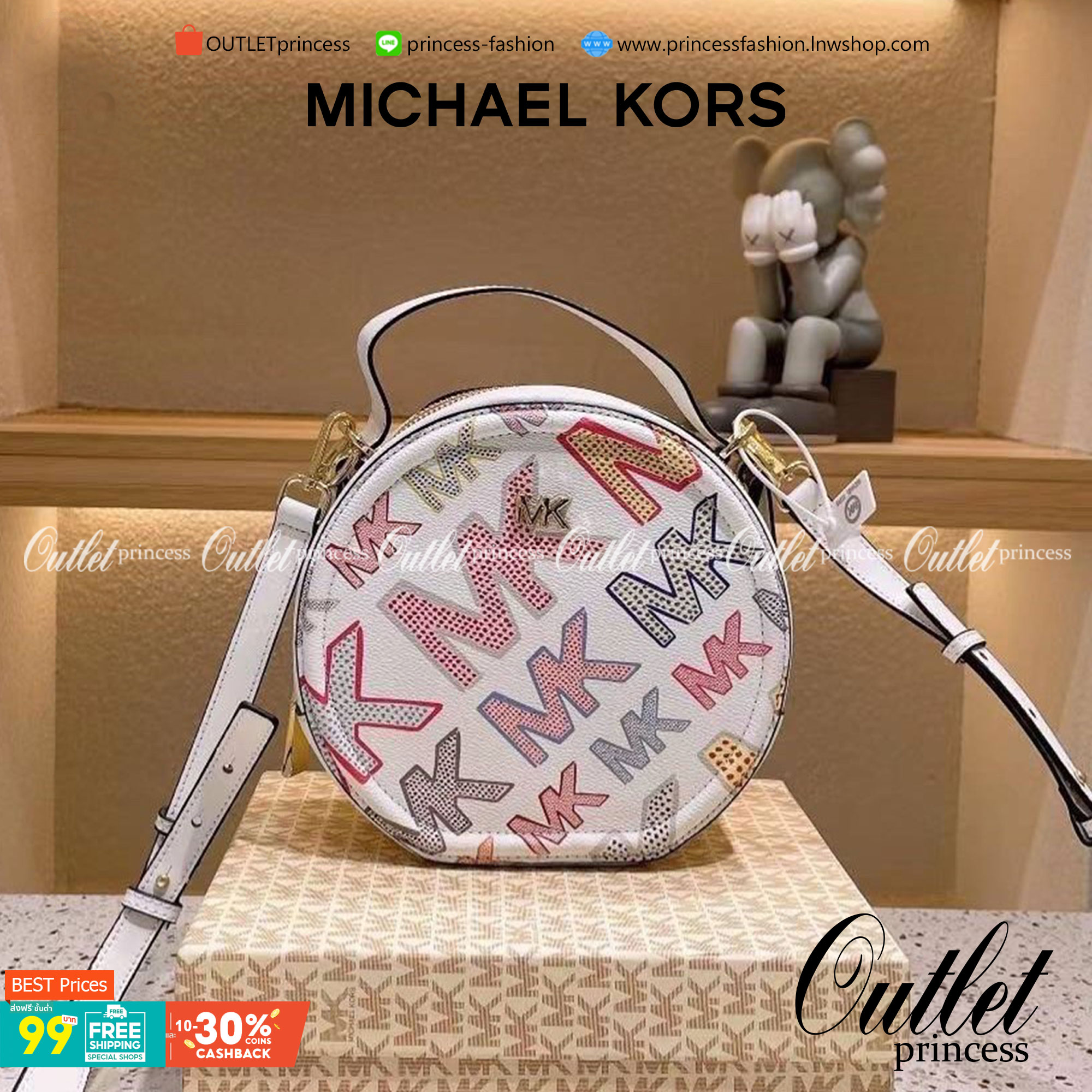 MICHAEL KORS ROUND CROSSBODY สีขาว/ดำ พร้อมส่งที่ไทย กระเป๋าสะพายMK ทรงกลม งานซิปเปิดได้กว้าง หนังพิมพ์ลายแบรนด์ มาพร้อมสายสะพายยาวครอสบอดี้ได้ค่ะ อะไหล่ทองสวยหรู งานจริงสวยน่าใช้มากค่ะ