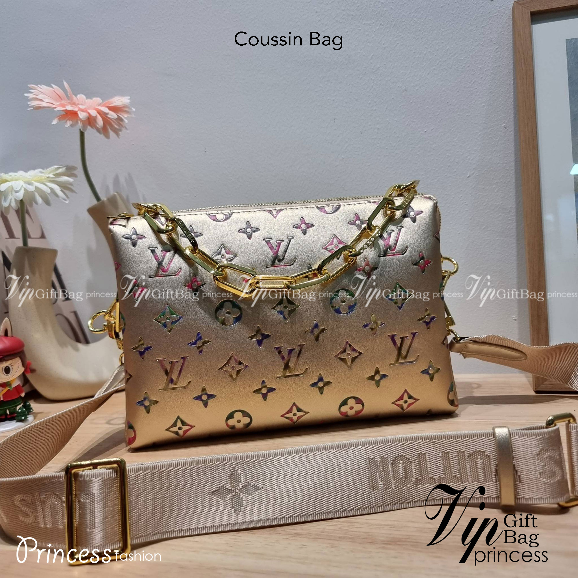LV Coussin Bag / LV HANDLE POUCH MONOGRAM LIMITED EDITION กระเป๋าสะพายกึ่งคลัชท์ สุดล้ำ ดีไซน์ใหม่ สีลิมิเต็ดมาแรงมาก ด้วยความสวยปังตั้งแต่แรกเห็น วัสดุหนังแกะปั๊มลายสวย มาพร้อมสาย 2 เส้น เชิดๆสับๆ
