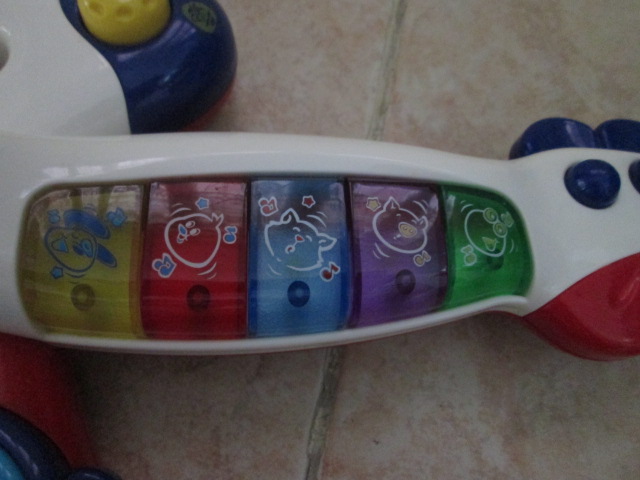 Chicco Toys DJ Guitar ของเล่นมือสอง