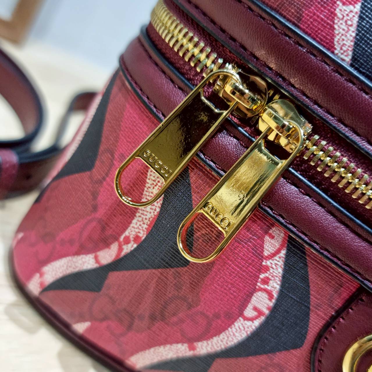 Gucci Lunar New Year Printed super mini bag ไอเท็มหายากสุดปัง กระเป๋าสะพายรุ่นรับทรัพย์ คอลเลคชั่นใหม่พร้อม box set โทนสีใหม่ของแบรนด์