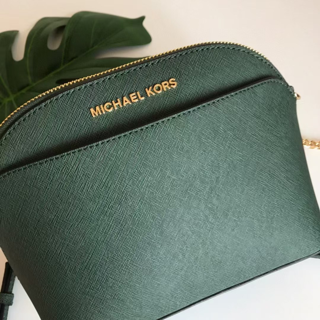 MICHEAL KORS CROSSBODY BAG กระเป๋าสะพายแบรนด์ดังทรงสุดฮิตหนัง SAFFIANO ทั้งใบ