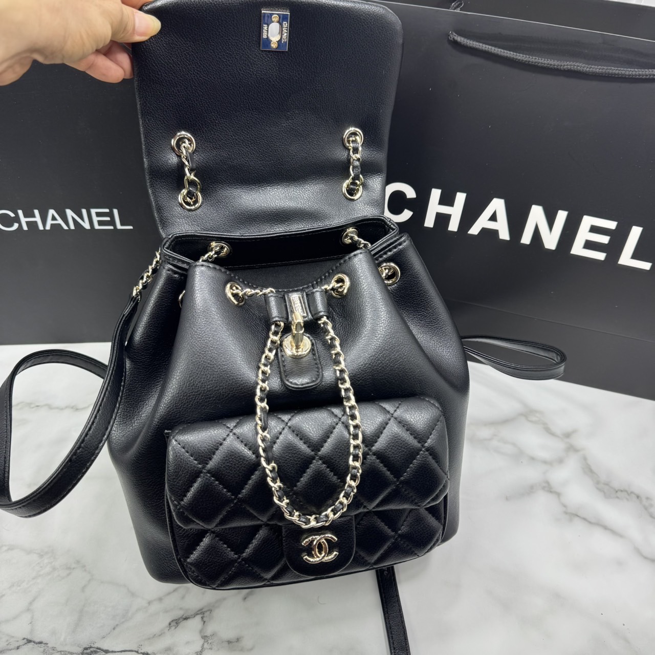 ORI หนังแท้ | Chanel Duma Backpack กระเป๋าเป้ไซส์มินิ น่ารักน่าใช้สุดๆ ไอเท็มยอดฮิต รูปทรงทันสมัย ดีเทลความสวยมากมาย