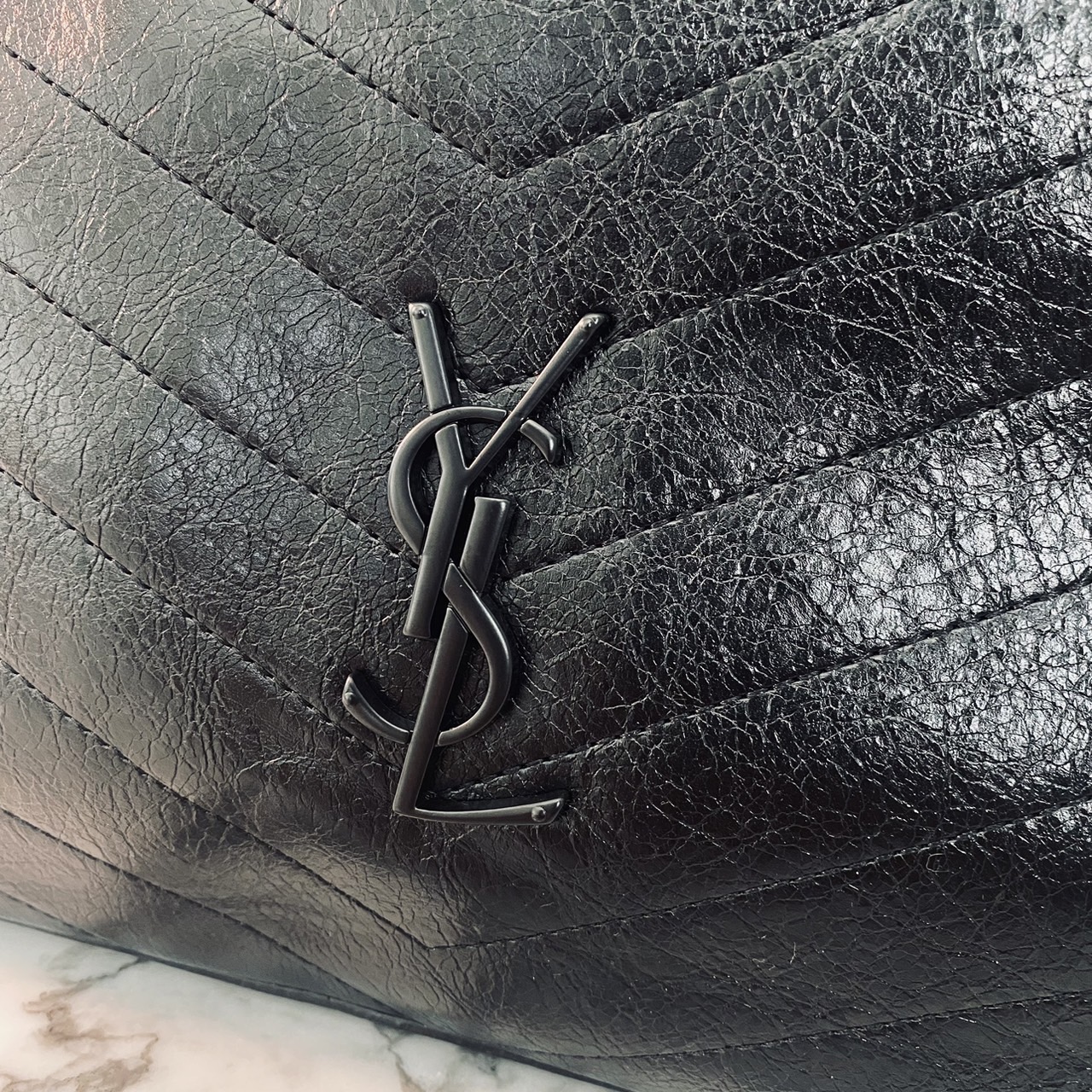 YSL Shopper Niki Tote Bag กระเป๋าสะพายทรงโท้ทใบใหญ่กำลังสวย หรูหราขั้นสุด เสิร์ฟมาให้สวยทันใช้ปีใหม่แน่นอน ใบจริงดูแพงเกินคุ้ม -- [รับตัวแทนกระเป๋า]