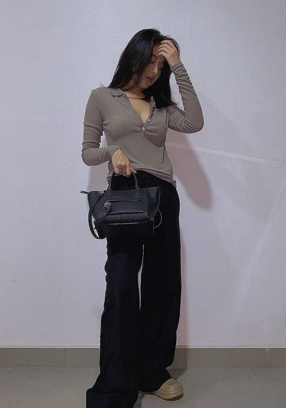 ของแท้ 💯% LONGCHAMP MINI MAILBOX TOP HANDLE BAG กระเป๋าถือหรือสะพายรุ่นหายากดีไซน์คลาสสิควัสดุ Polyamide & Leather หนังแท้เนื้อหนานุ่มหนังขึ้นลายสวยหรูดูดียืดหยุ่นแข็งแรง