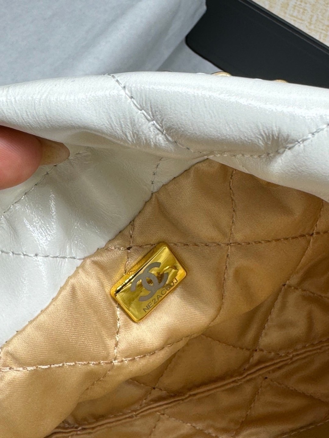 พร้อมส่ง 11 สี ORI หนังแท้ | CHANEL 22 Mini Handbag กระเป๋าสะพายสุดหรู รุ่นยอดนิยม 🤍 เกรดออริจินอล หนังแท้ ภาพถ่ายจากงานขายจริง ใช้งานต่างประเทศได้