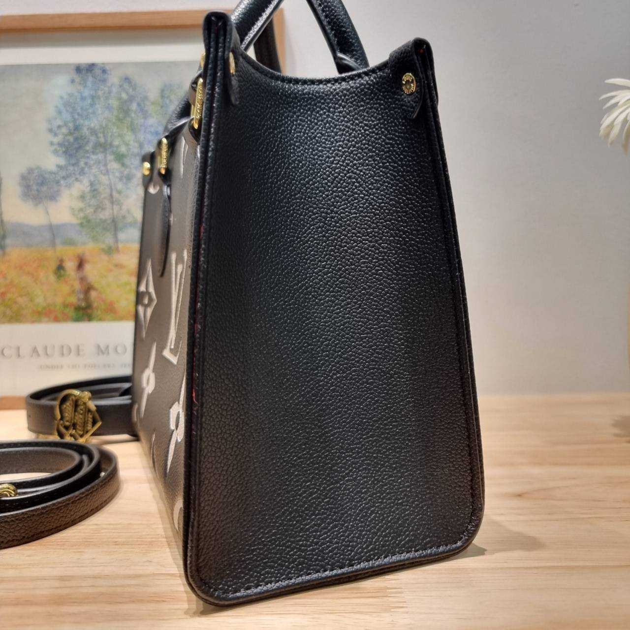 LV OnTheGo PM bag / LV on the go pm bicolor tote bag กระเป๋าทรงโท้ทที่ใครเห็นต้องเป็นคลั่งรัก ยอดฮิต คลาสสิค ผู้ดี หรูหราได้ทุกลุค ทุกสไตล์ เกรดวีไอพี ไฮเอน 1:1 ใช้งานต่างประเทศได้