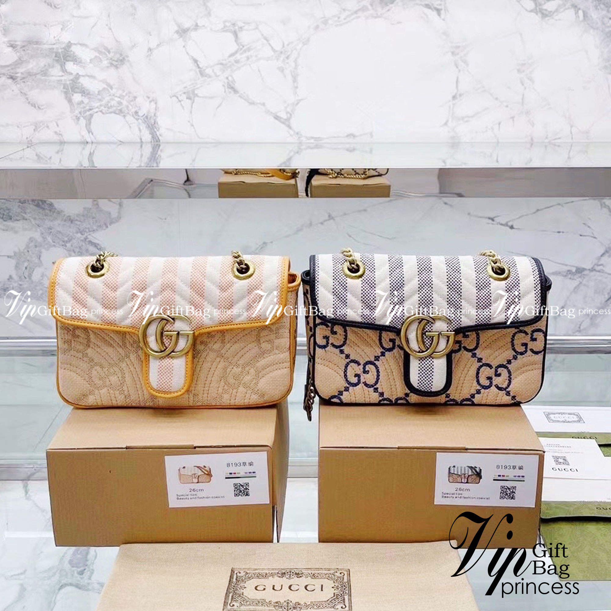 GUCCI GG MARMONT 2.0 FAUX-RAFFIA SHOULDER BAG กระเป๋าสะพายกุชชี่ รุ่นใหม่ล่าสุด ยกระดับความหรู ครอสบอดี้ที่ดีไซน์หรู อัพเลเวล พร้อมเสิร์ฟความสวยตรงถึงบ้านแล้วจ้า สวยตามแบบฉบับ GG สายสะพายโซ่ดึงปรับสั้นยาวได้ งานสวยไม่ต้องพูดเยอะเลยค่า