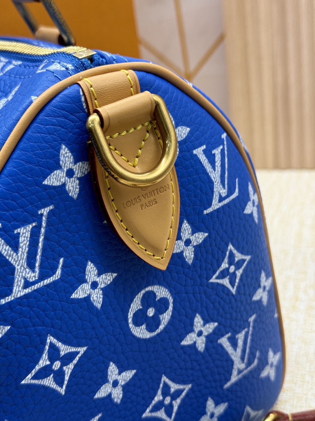 RUNWAY LV Speedy P9 Bandoulière 25 Soft Leather กระเป๋าสะพายสปีดี้รุ่นใหม่หรูหรา เกรดท็อปวีไอพี เกรดดีสุด 1:1 หนังแท้สวยงาม เก็บทุกรายละเอียด ใช้สลับแท้ ผ่านทุก ตม. ใช้งานต่างประเทศได้