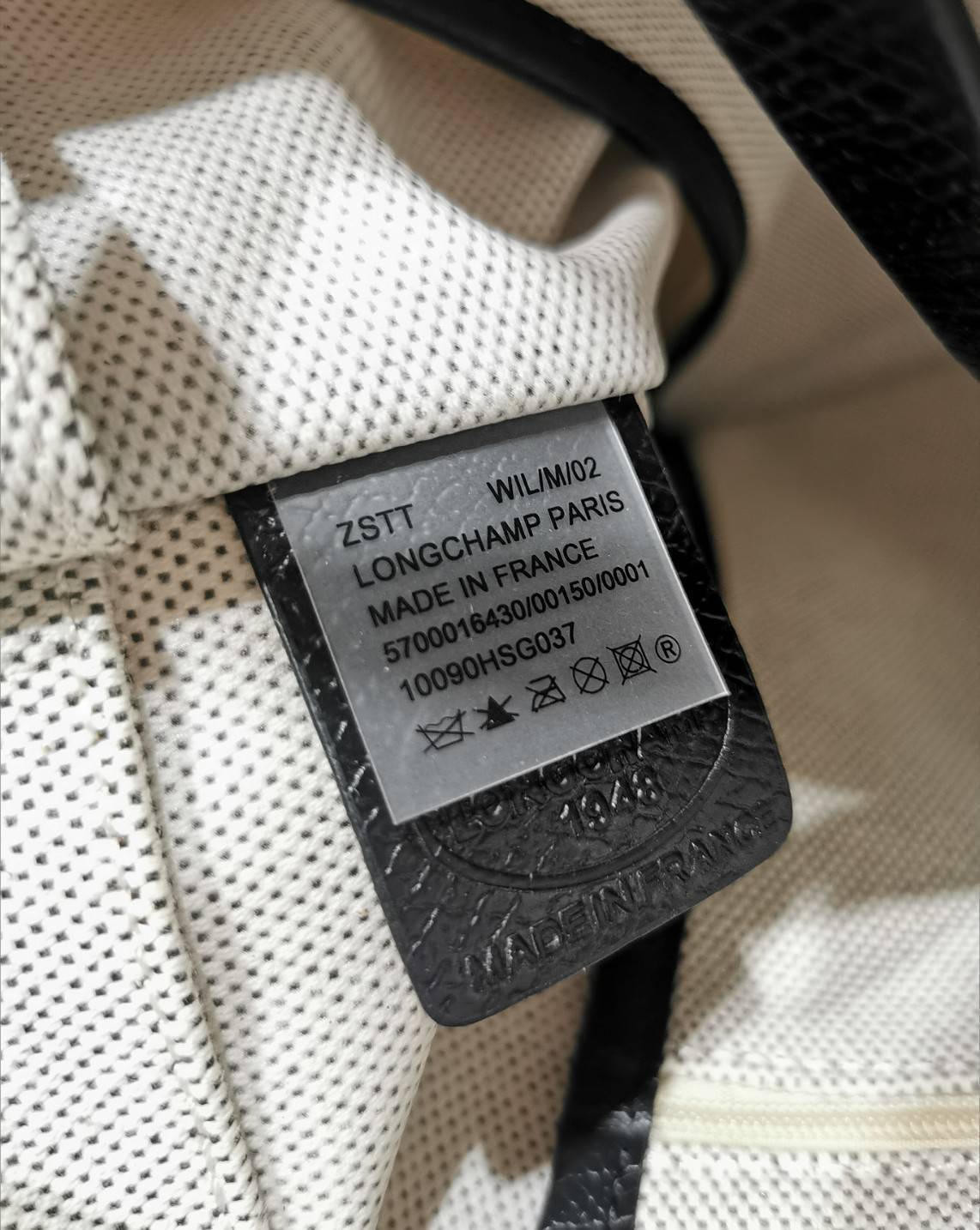 ของแท้ 💯% 】LONGCHAMP ESSENTIAL TOILE SHOULDER BAG L ECRU วัสดุ Cotton Canvas & Grained cowhide คอลเลคชั่นใหม่ฮิตสุดๆในเหล่าดาราเซเลป ด้วยดีไซน์สวยขนาดกำลังดีเนื้อหนาอยู่ทรง น้ำหนักเบา