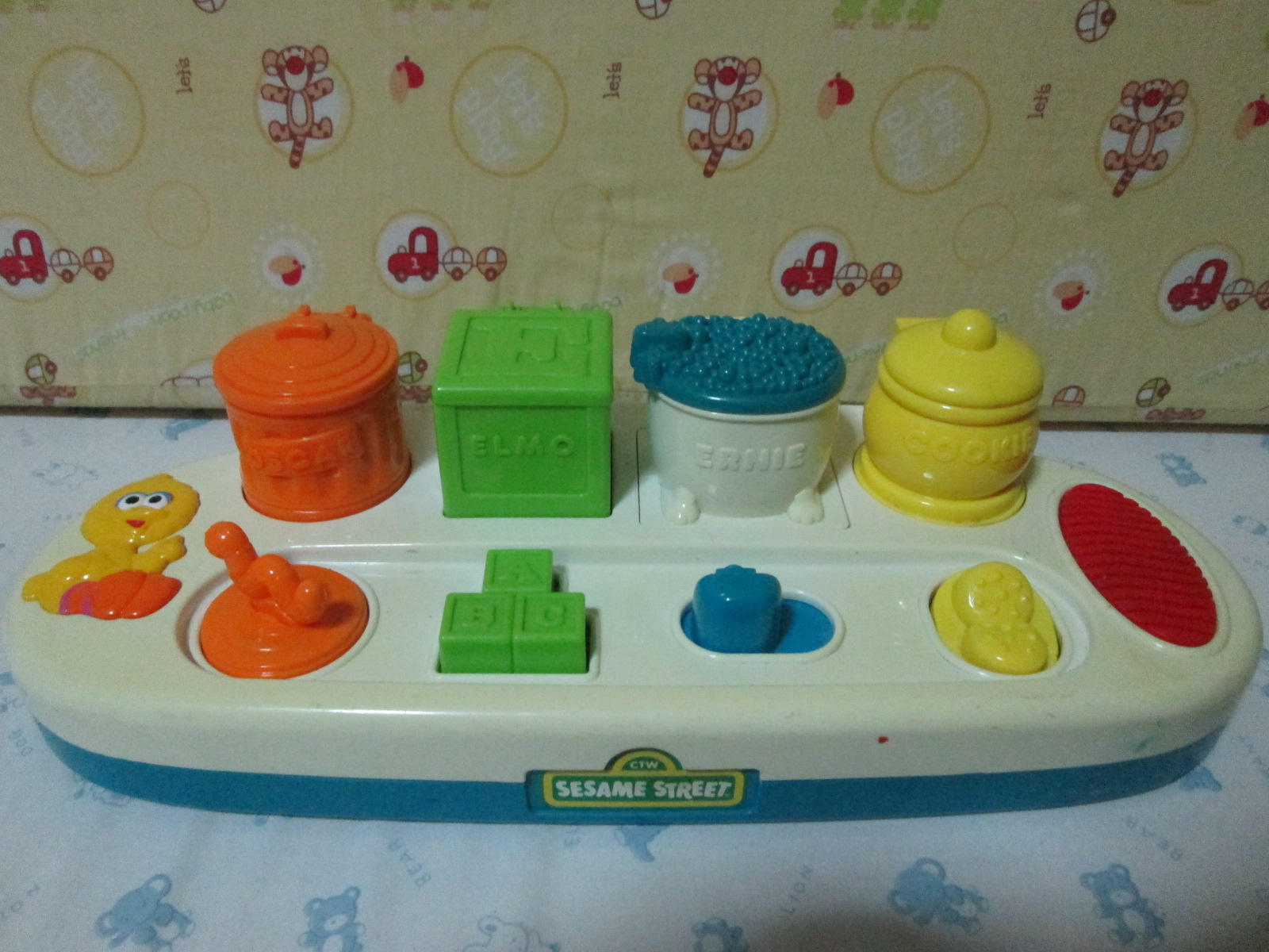 SINGING SESAME STREET POP UP PALS TOY by Tyco ของเล่นเสริมพัฒนาการสำหรับเด็กมือสอง
