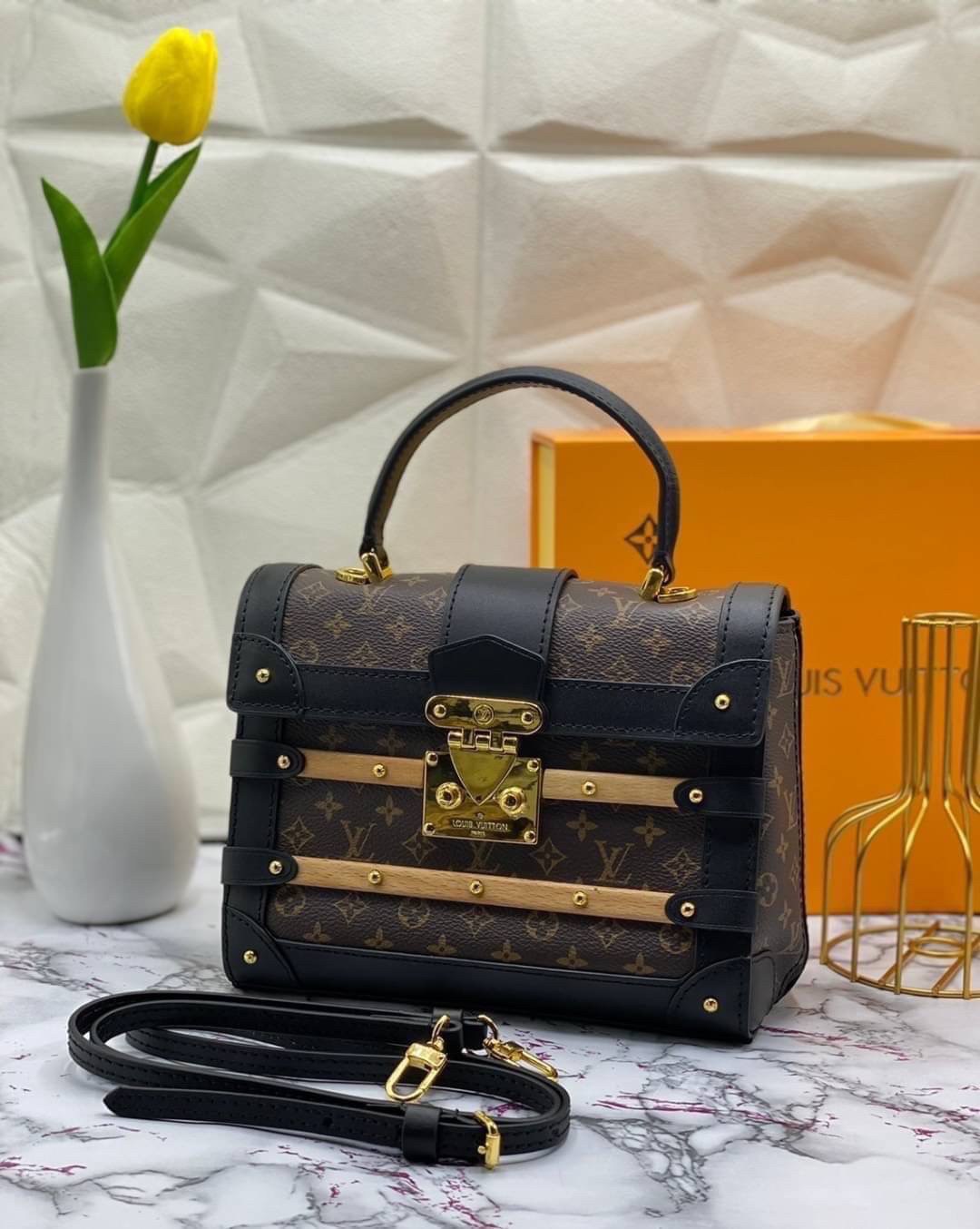 VIP 】หนังแท้ Louis Vuitton TRIANON PM พร้อมส่งที่ไทย งานสวยปังไหมไหว ใบจริงสวยมากกกก ได้สวยก่อนใคร ต้องจัดแล้วจ้า