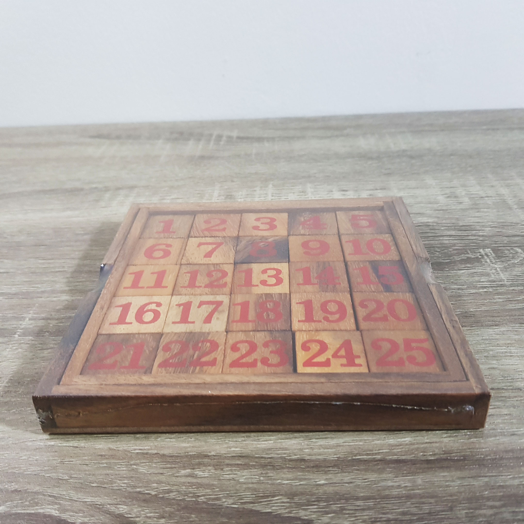 เกมแก้ปริศนาเลื่อนตัวเลขไม้ บล็อกตัวต่อไม้ เกมขยับตัวเลขไม้