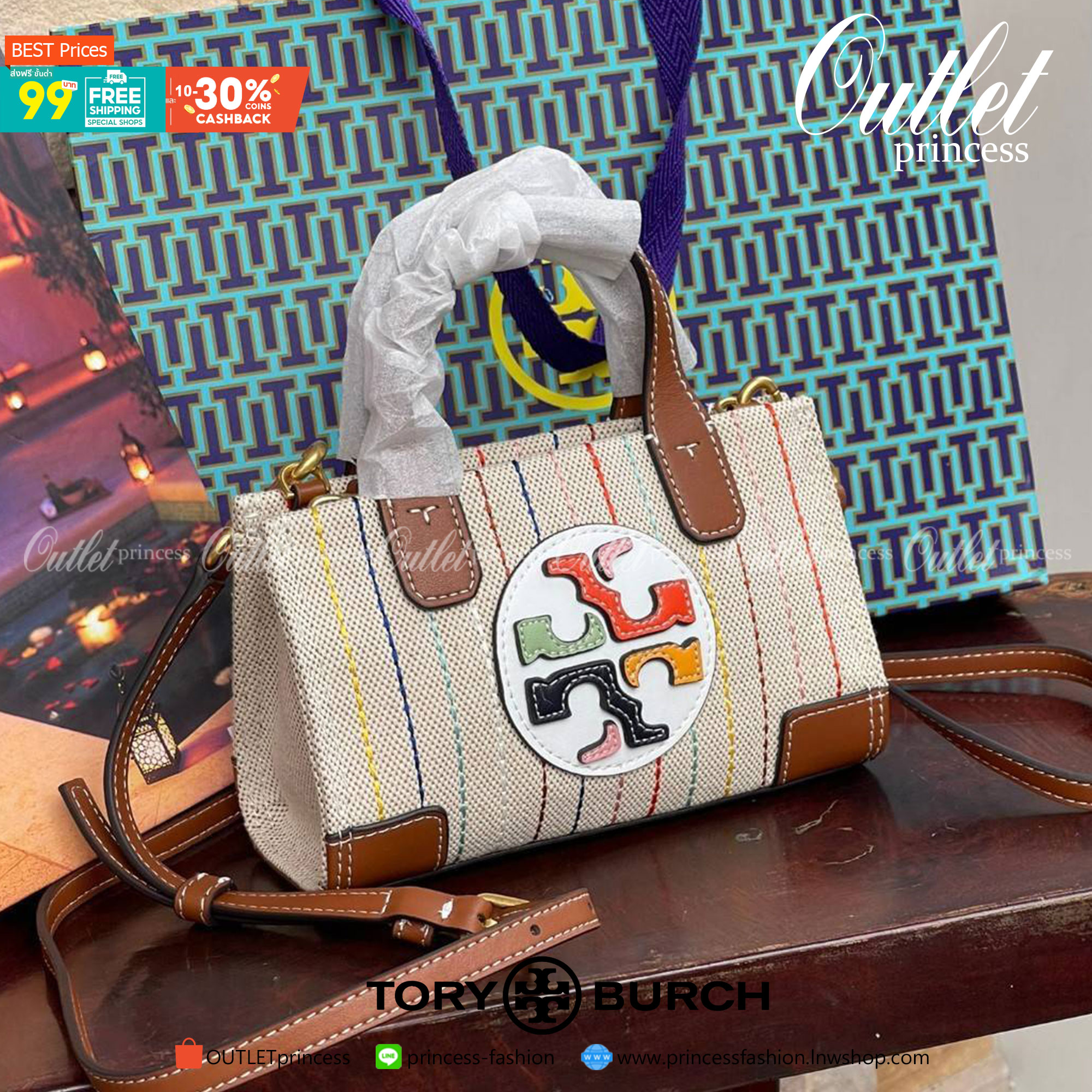 Tory burch ella multi stitch canvas micro tote กระเป๋าใบนี้บอกเลยว่าสไตล์เก๋และแปลกตาเลยทีเดียว กระเป๋าทรงสี่เหลี่ยมขนาดมินิ มีสายเล็กๆ สำหรับสะพายข้าง ลวดลายและสีสันบนกระเป๋ามีเอกลักษณ์ความเป็นวินเทจแบบทอรี่โดยเฉพาะ เป็นอีกหนึ่งแอ็กเซสเซอรี่ที่ทางแบรนด์ร
