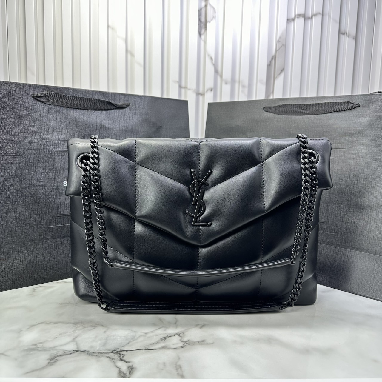 ORI หนังแท้ | 32cm YSL PUFFER Medium in Nappa leather กระเป๋าสะพายรุ่นยอดนิยม ทรงสวย ใช้ได้บ่อยไม่มีเบื่อ วัสดุหนังสัมผัสนิ่มมือ ดีไซน์เรียบหรู ดูแพง สะพายได้หลากหลาย