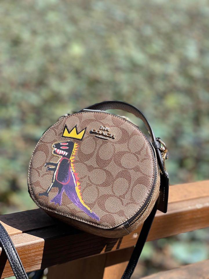 OUTLET 】COACH X JEAN-MICHEL BASQUIAT CANTEEN CROSSBODY IN SIGNATURE CANVAS (COACH C5658) พร้อมส่งที่ไทย ราคาสุดคุ้ม