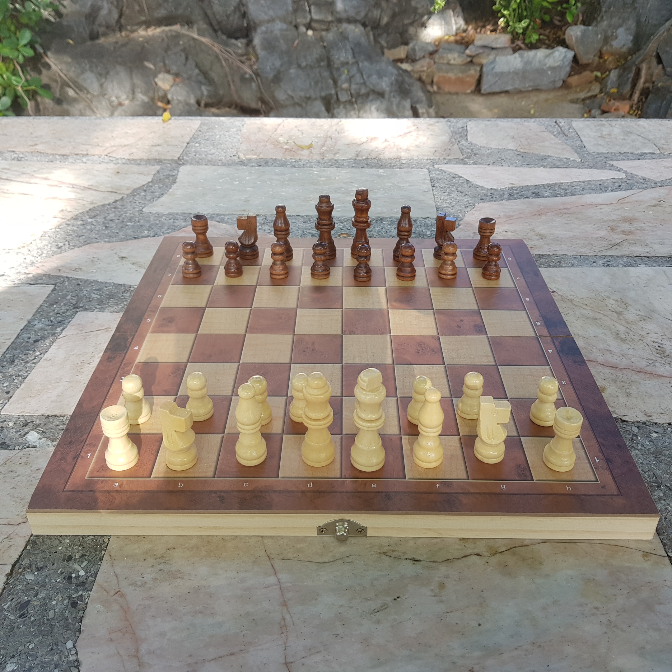 ชุดหมากรุกสากลไม้พับได้ 3 ใน 1 พร้อมหมากฮอสและแบ๊กเกมม่อน (Chess,Checker,Backgammon)