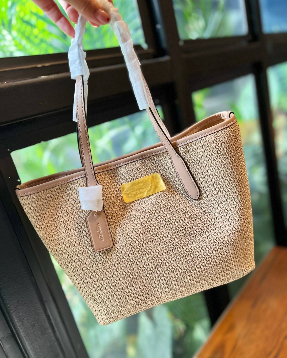 Coach Mini City Tote Bag In Straw And Smooth Leather 9" ((CS616)) กระเป๋าทรงโท้ทงานทอน้ำหนักเบา จุของได้เยอะ เกรดท็อปออริ เกรดดีสุด สลับแท้ 1:1 ใช้ต่างประเทศได้