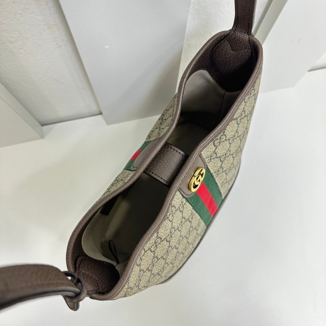 9" GUCCI OPHIDIA GG SMALL SHOULDER BAG Beige and ebony GG Supreme canvas Brown leather trim กระเป๋าสะพายไหล่ อะไหล่ทองหรูหรา