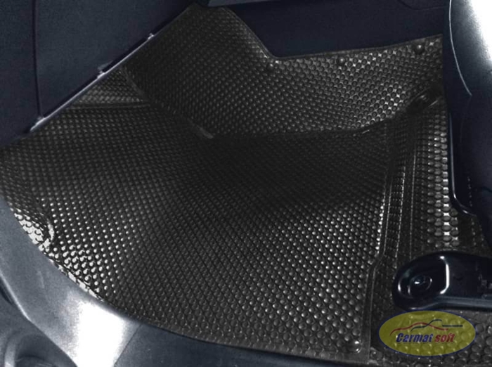 พรมปูพื้นรถยนต์ TOYOTA REVO 4ประตู กระดุมเม็ดเล็กรีดขอบ สีดำ เต็มคัน