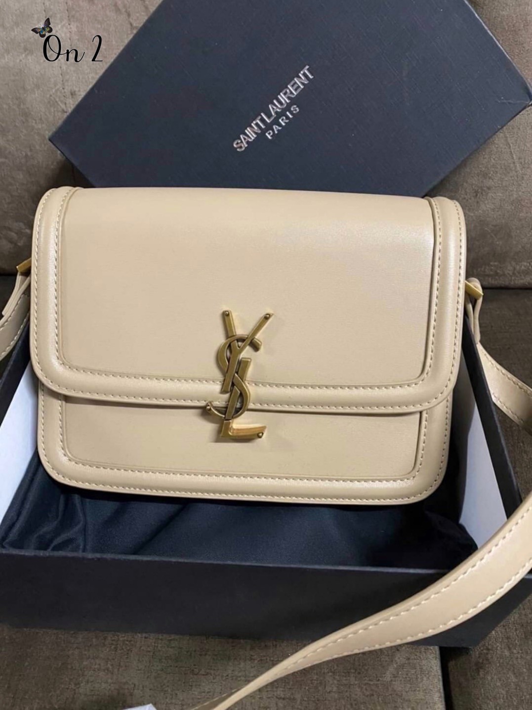 ไอเท็มขึ้นแท่น the best seller!! YSL SOLFERINO SATCHEL LEATHER / YSL crossbody bag กระเป๋าสะพายข้าง โลโก้โดดเด่น ดีเทลดูแพงด้วยตัวล็อค ใช้งานง่าย แน่นหนา งานหนังสวยเต็มใบ ภายในเป็นช่องโล่ง ใส่ของสำคัญได้เลยสบายๆ สายสะพายครอส ปรับใช้ได้ตามตัว ใบจริงสวยคม ร