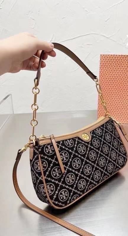 TORY BURCH T MONOGRAM JACQUARD SHOULDER BAG กระเป๋าสะพายข้าง Tory 😍😍 ใบเล็กซิปบน ลายT โมโนแกรม อะไหล่ทองมาใหม่ มาพร้อมสายสะพายยาว2 สาย งานจริงสวยทุกมุมงานปั้มแบรนด์ทุกจุด